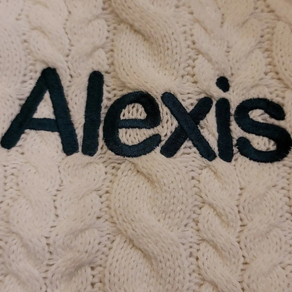 Things Remembered Cream Heavy Cable Knit Sweater Throw - Alexis